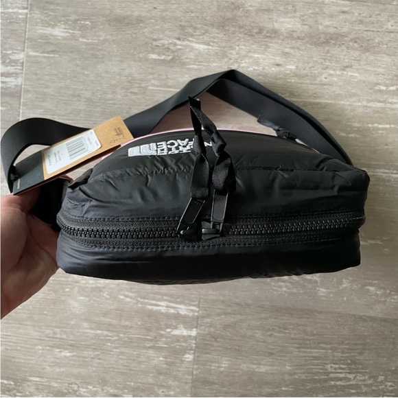 NWT The North Face Nuptse Crossbody Bag, Pink/ Black - Picture 7 of 9